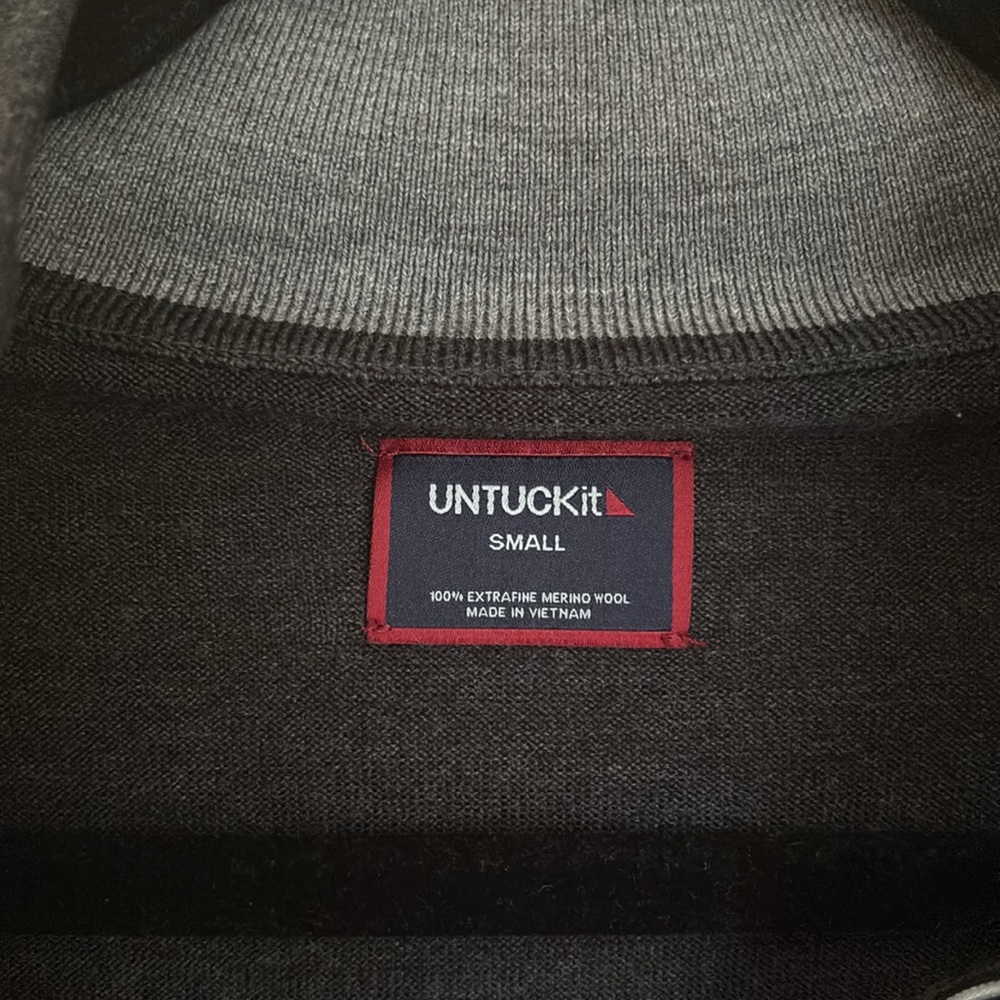 UNTUCKit 100% Merino Wool Austin Full-Zip Charcoal Dark Gray Sweater Size Small - Picture 6 of 11